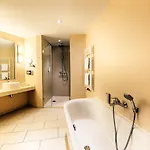 Achat Hotel 4*